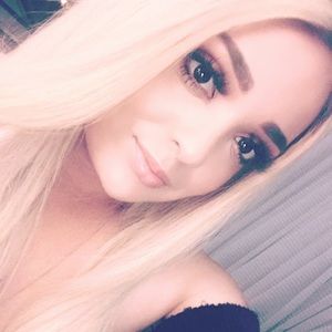 Meet your Posher, Lena